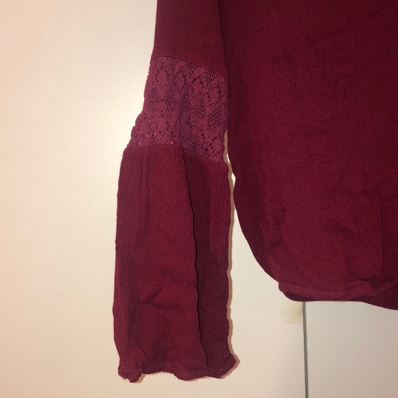 AE Cropped Shirt - Picture 3 of 4